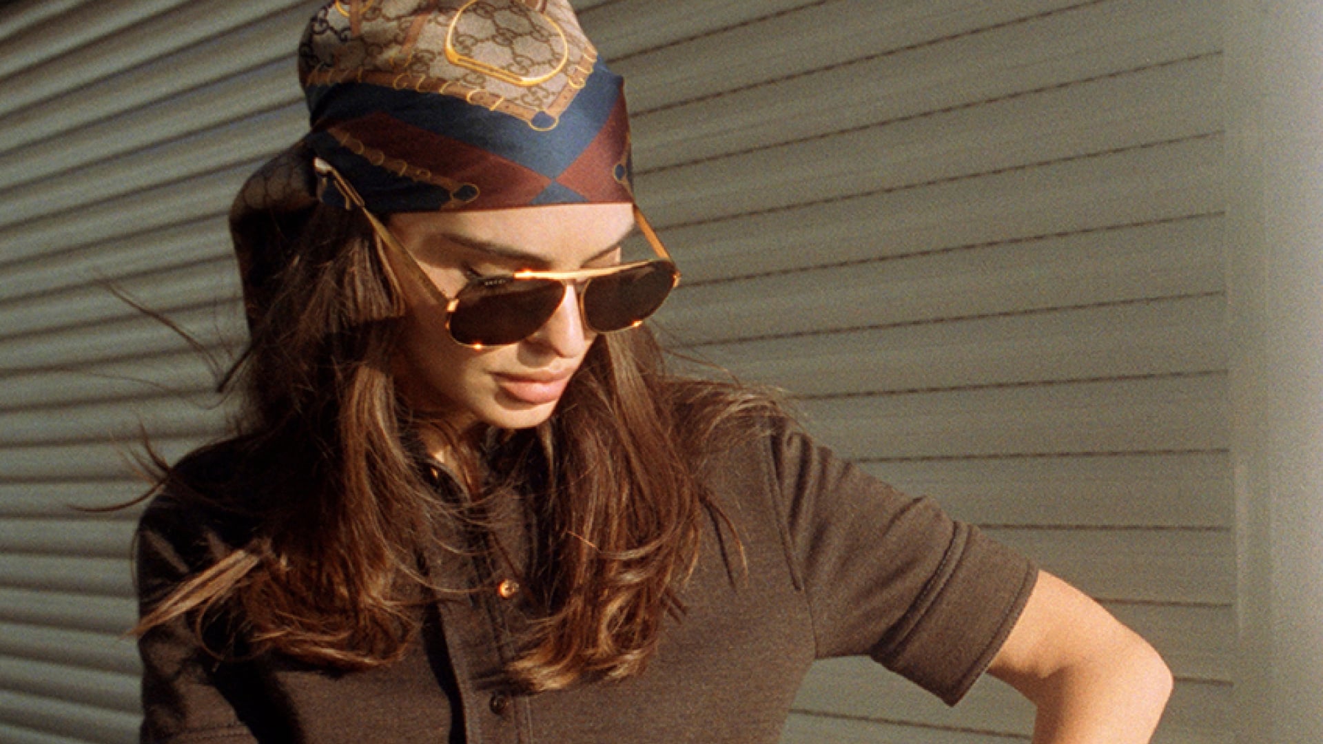 70'ler esintili, vintage tarzı bir Gucci gözlük